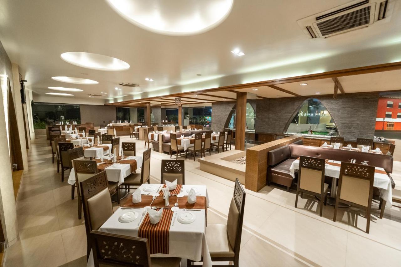 Neelams The Grand Hotel Калангуте Екстериор снимка
