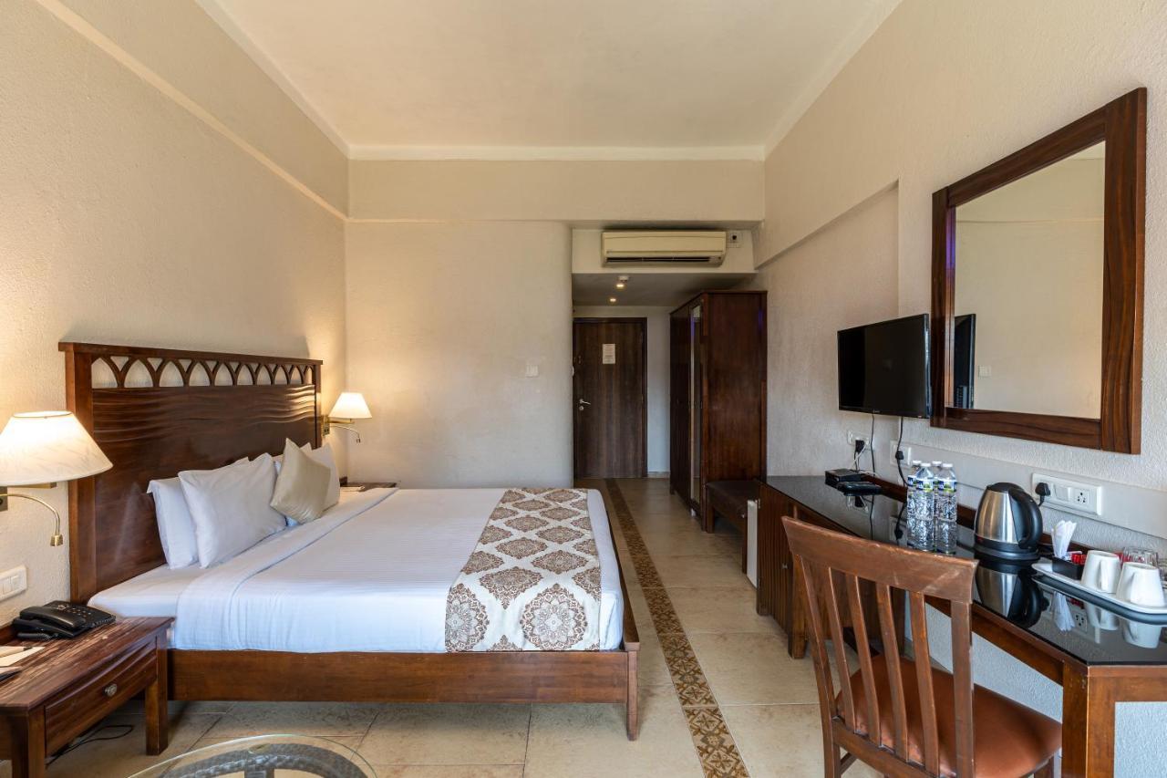 Neelams The Grand Hotel Калангуте Екстериор снимка