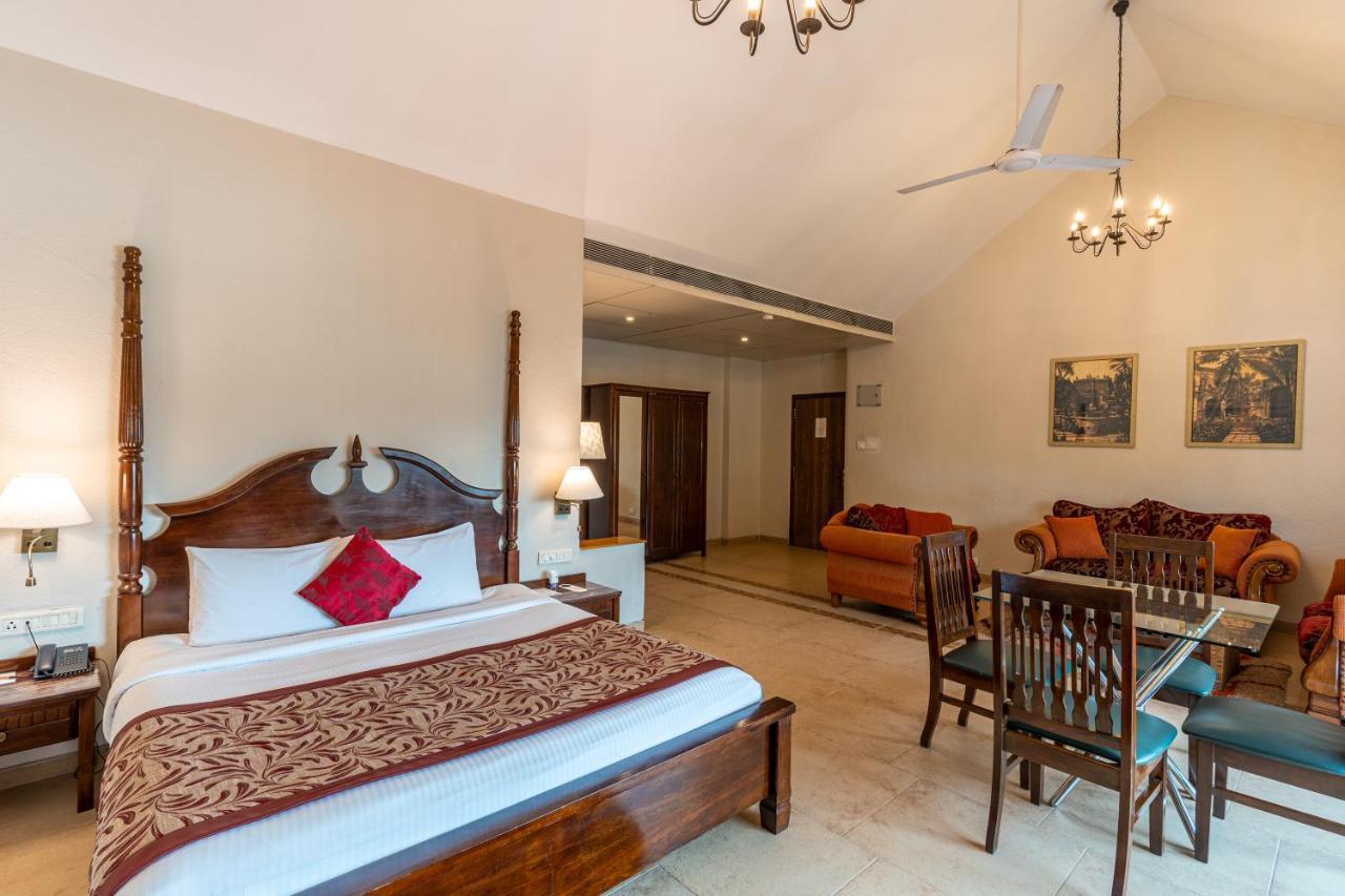 Neelams The Grand Hotel Калангуте Екстериор снимка