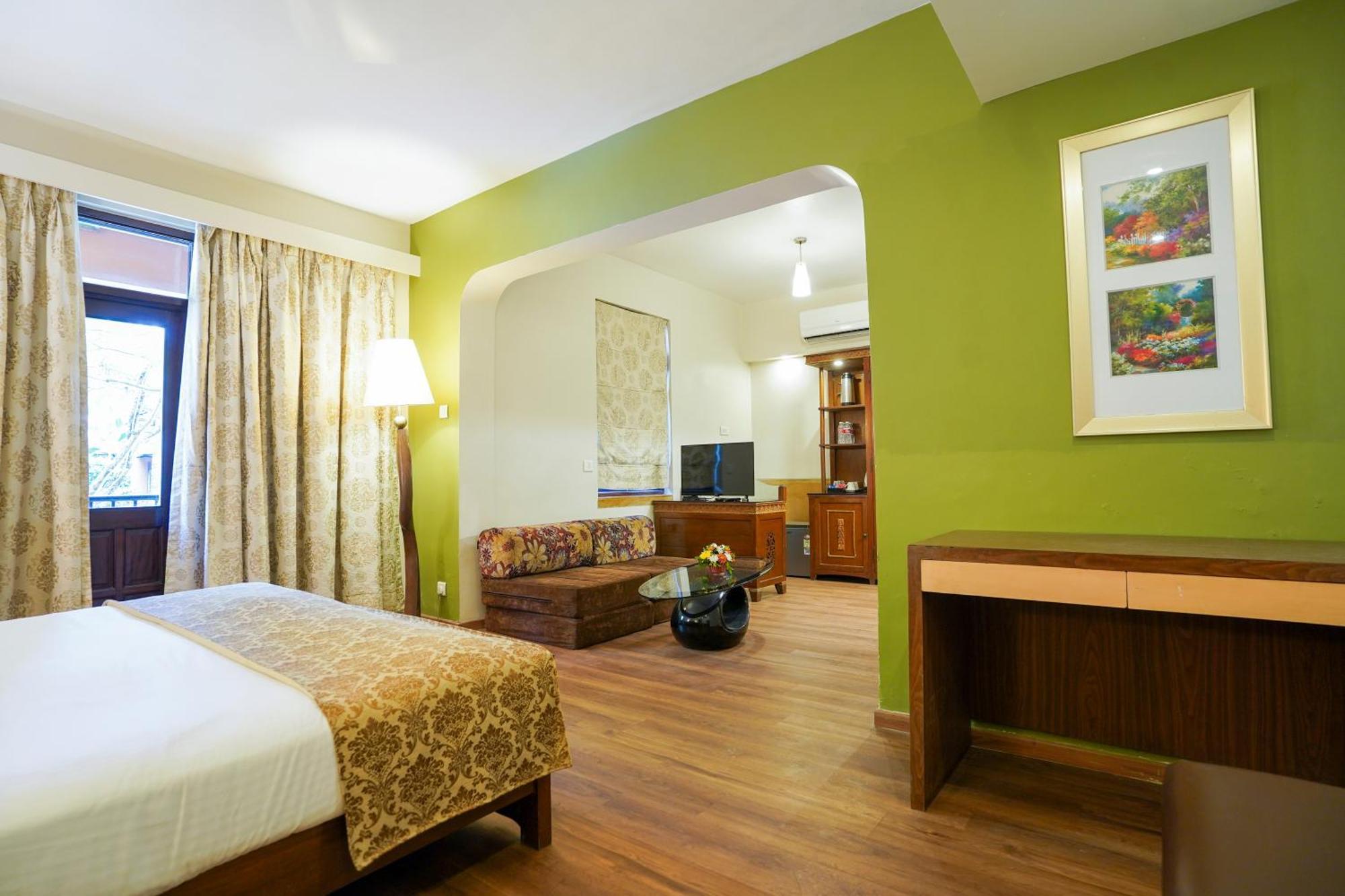 Neelams The Grand Hotel Калангуте Екстериор снимка