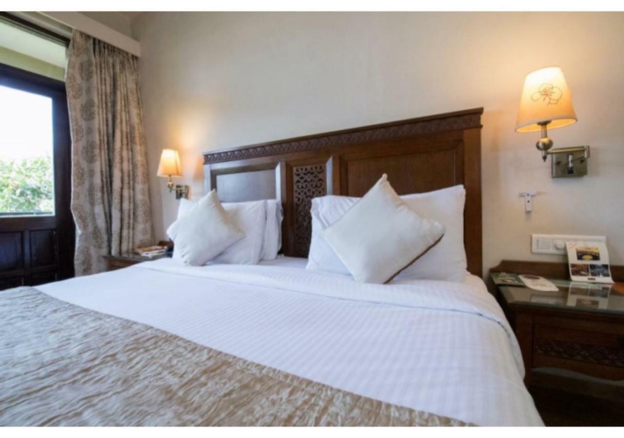 Neelams The Grand Hotel Калангуте Екстериор снимка